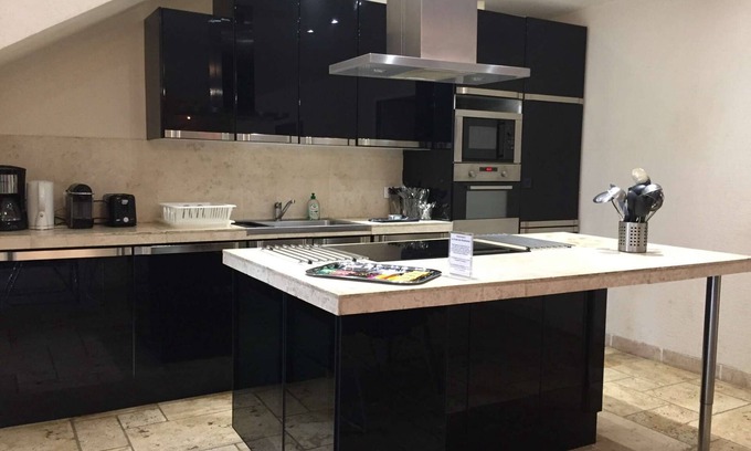 Bailly Apartment | All Hortensia, Lilas and Dhalia apartments - Capacity 25 people