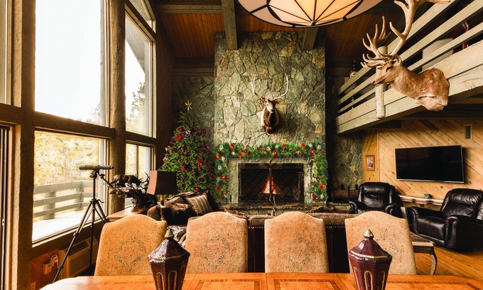 Alberton Cabin | ALL INCLUSIVE THANKSGIVING HOLIDAY - RiverView Ranch Master Suite