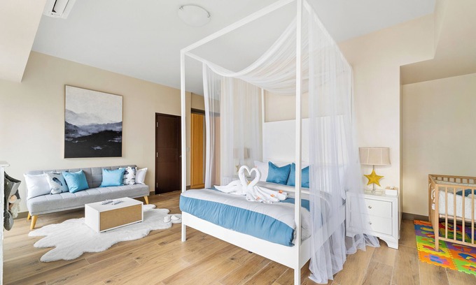Tambo Apartment | All Inclusive VIP Celeb 5 Star Resort Pool Spa Gym