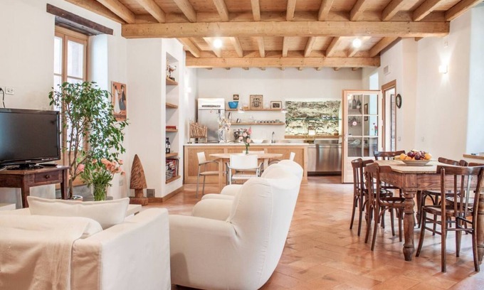 Maggiana Bed & Breakfast | Alla Torre del Barbarossa B&B Foresteria