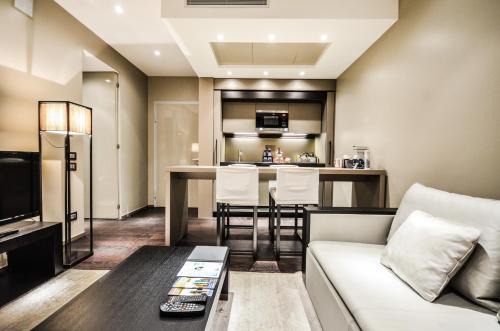San Babila Apartment | Allegroitalia San Pietro All'Orto 6
