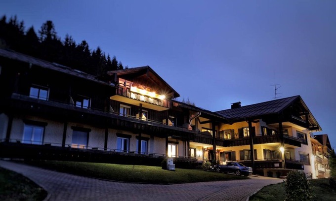 Oberstaufen House | Allgäuer Panoramahotel - Double room standard, room 31 (31-35)