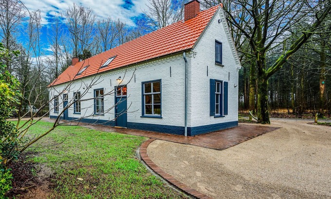 Erp House | Alluring Holiday Home in Erp near Forest