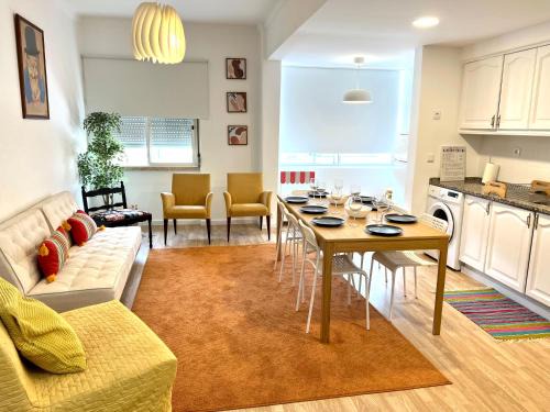 Cova da Piedade Apartment | Almada big flat next To Lisbon and Caparica beach