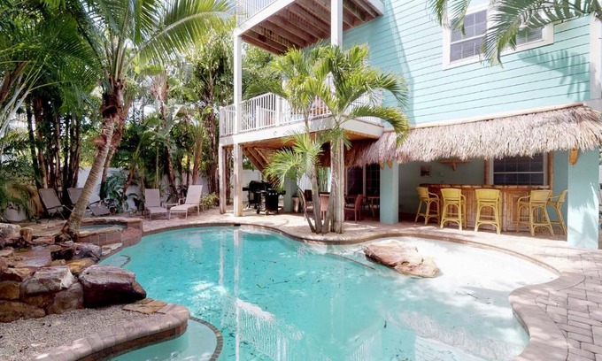 Holmes Beach House | Almost Gulf Front