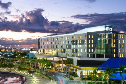 Isla Grande Hotel | Aloft San Juan