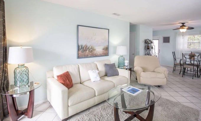 Aloha Kai House | Aloha Kai - Unit 34-close to the beach!