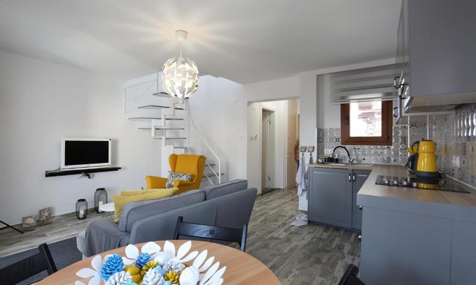 Akyaka City Center Apartment | Alp Suites Limon
