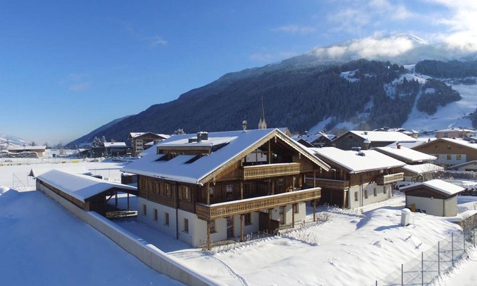 Hollersbach im Pinzgau Apartment | Alpin Residenz Panoramabahn Top 12 - Luxury vacation apartment with sauna for up to 8 people