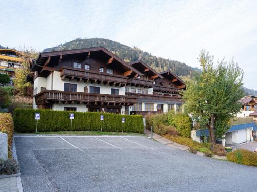 Furth Apartment | Alpine Apartment near Kaprun