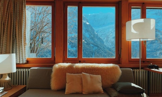 Grindelwald Ski Chalet | Alpine Escape - Iconic Views & Timeless Design