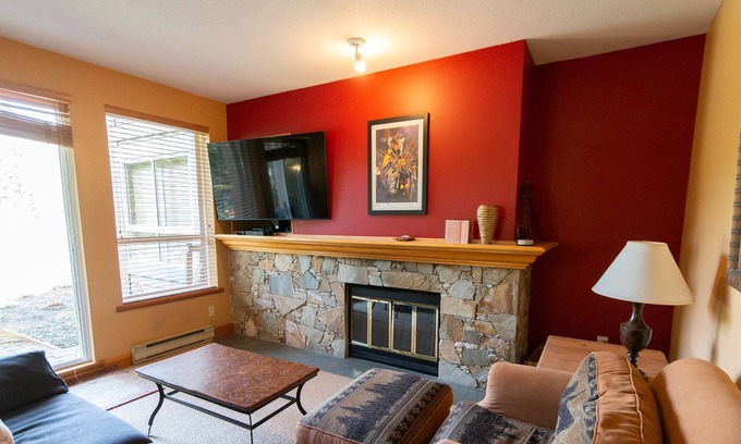 Blackcomb Condo | Alpine Greens - Village Shuttle, BBQ, Patio, Free Parking & WiFi