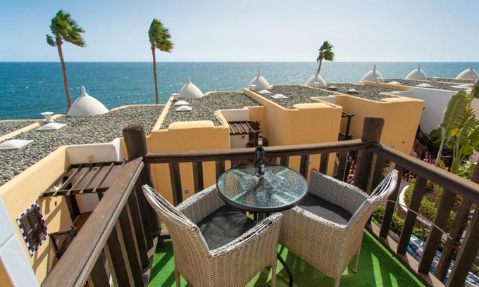 Playa del Aguila House | Altamar 53 balcony sea views By CanariasGetaway
