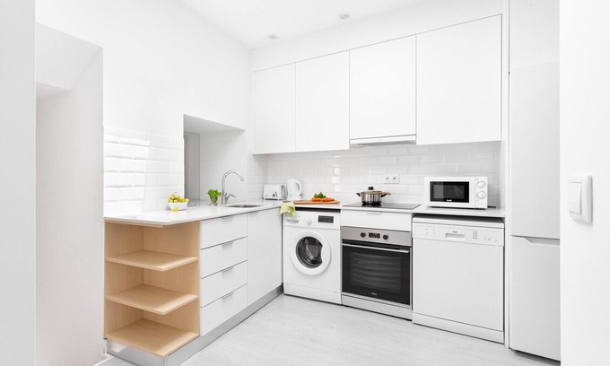 Alcantara Apartment | ALTIDO Modern 3-BR Flat in Alcantara, Lisbon