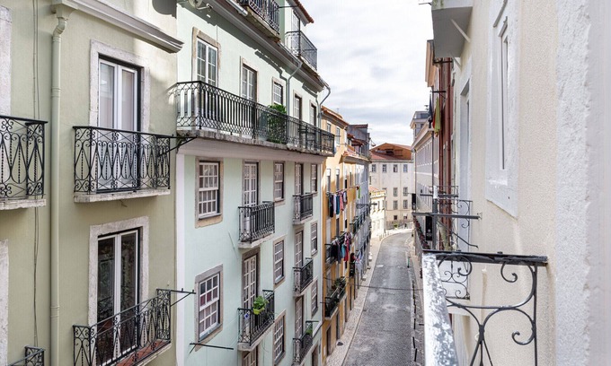 Sacramento Apartment | ALTIDO Splendid 1-BR Flat in Perfect Centre