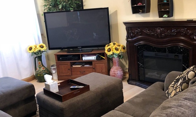 Lake Brownwood House | Always Home In Texas Cabin with WiFi, and plenty of yard.