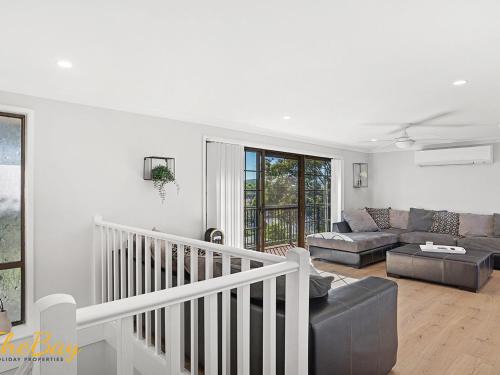 Fingal Bay House | Amaroo Cres No 20 Fingal Bay Holiday Home