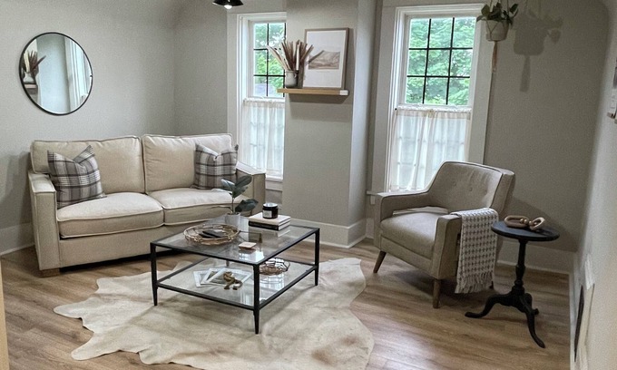 Alma Apartment | Amazing 2-bedroom upstairs apartment in Alma with WiFi, AC, Cable