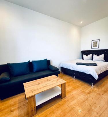 Liesing Apartment | Amazing 3BR Apt, Very Central in Vienna