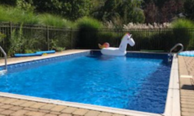 Swan Lake House | Amazing 4 BR Catskills Oasis with Pool - sleeps 10-12!