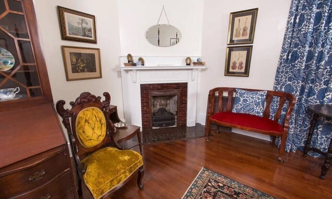 Gulfport House | Amazing 5 bedroom 6 bath home with private parking. Walk to casino or beach