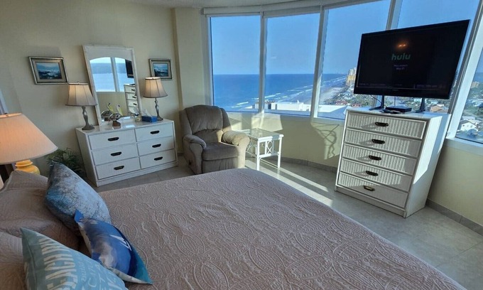 Daytona Beach Shores Condo | Amazing Beachfront & River Views! 2BD/2BA @ Peck 20SW