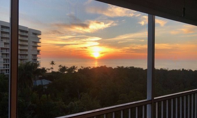 Vanderbilt Beach Apartment | Amazing Condo Efficiency with Gulf View