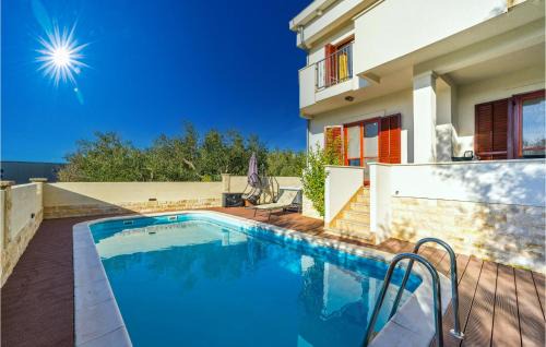 Sveti Filip i Jakov House | Amazing Home In Svfilip I Jakov
