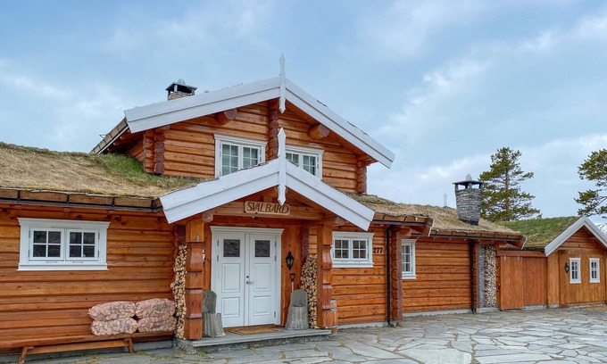 Bjorli House | Amazing home in Bjorli with sauna