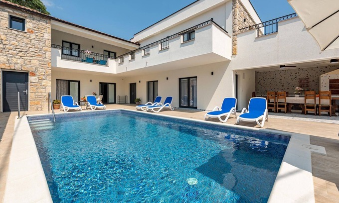 Sveti Filip i Jakov House | Amazing home in Rastane gornje
