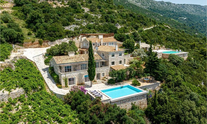 Orebic House | Amazing home in Potomje w/ Outdoor swimming pool and 7 Bedrooms