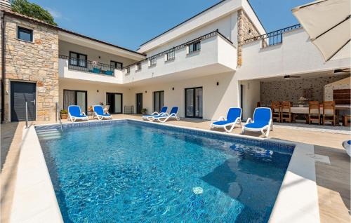 Sveti Filip i Jakov House | Amazing Home In Rastane Gornje