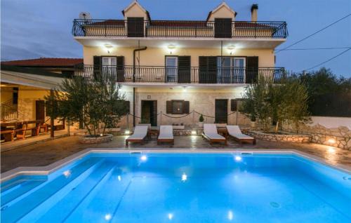 Podumci House | Amazing Home In Unesic With Wifi