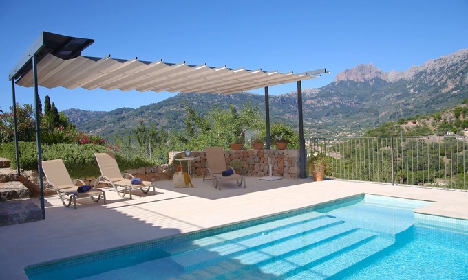 Soller House | Amazing house with stunning views, pool, WIFI, close to the centre of Sóller