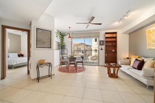 Jaffa Apartment | Amazing Jaffa Complex with Parking by TLV2RENT