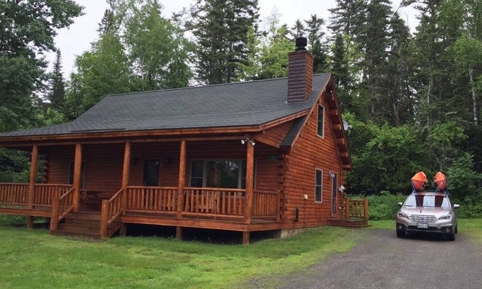 Rangeley Resort | Amazing Log Cabin near Rangely lake