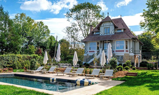 Villers-sur-Mer Villa | Amazing Luxury Villa with Padel, Pool, Jacuzzi. Near Deauville - Villa des Rêves