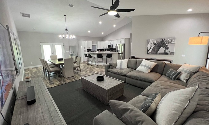 Fellowship House | Amazing New Home 10 Min from WEC
