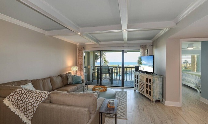 Fernandina Beach Condo | Amazing Oceanfront Condo on Amelia Island!