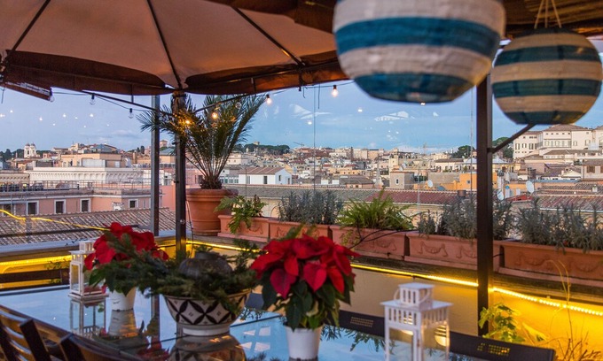 Rome City Centre Apartment | Amazing Penthouse Via Del Corso