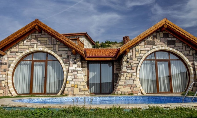 Iznik Villa | Amazing Stone House with Private Pool in Iznik