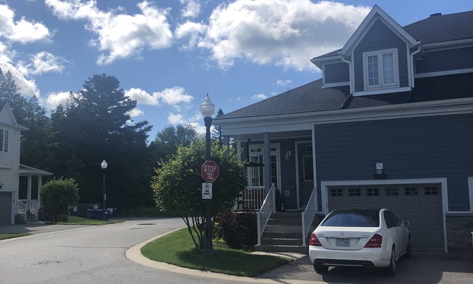 Oro-Medonte House | Amazing Townhouse For Rent In Horseshoe Valley. Be Where The Action Is