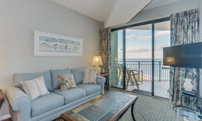 Myrtle Beach Condo | Amazing View Penthouse Ocean Forest Plaza