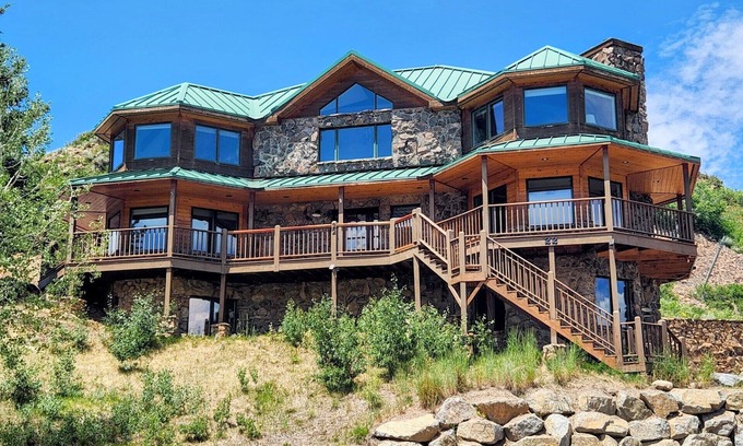 Crested Butte House | Amazing views all around at The Avalanche House!