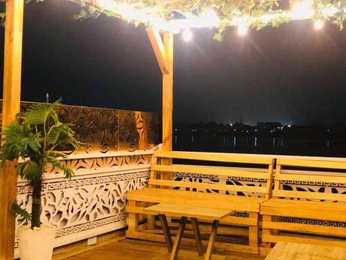 Ikotun Apartment | Amazing Waterfront 1-Bed Apt With 24HRS PWR And Starlink SuperFast Speed WiFi