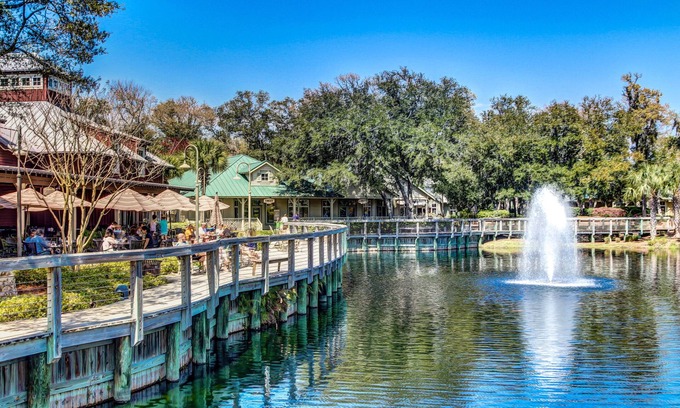 Fernandina Beach Villa | Amelia Island Plantation Villa with Golf Course View, Free WiFi & Shared Pool