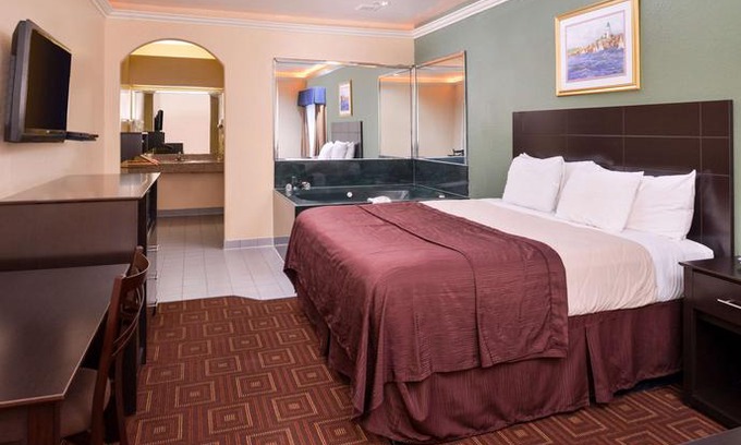 Baytown Hotel | Americas Best Value Inn-Baytown