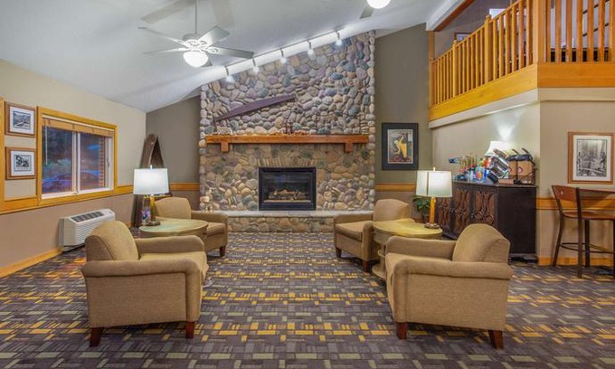Stillwater Hotel | AmericInn by Wyndham Stillwater