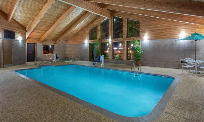 Apple Valley Hotel | AmericInn by Wyndham Apple Valley
