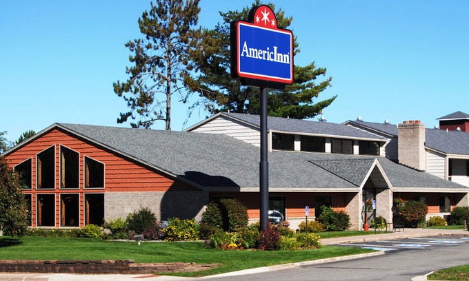 Grand Rapids Hotel | AmericInn by Wyndham Grand Rapids